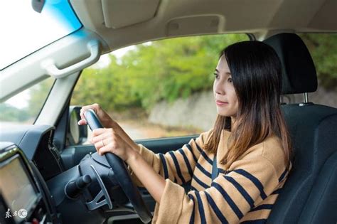 夢到自己開車|周公解夢夢見自己開車